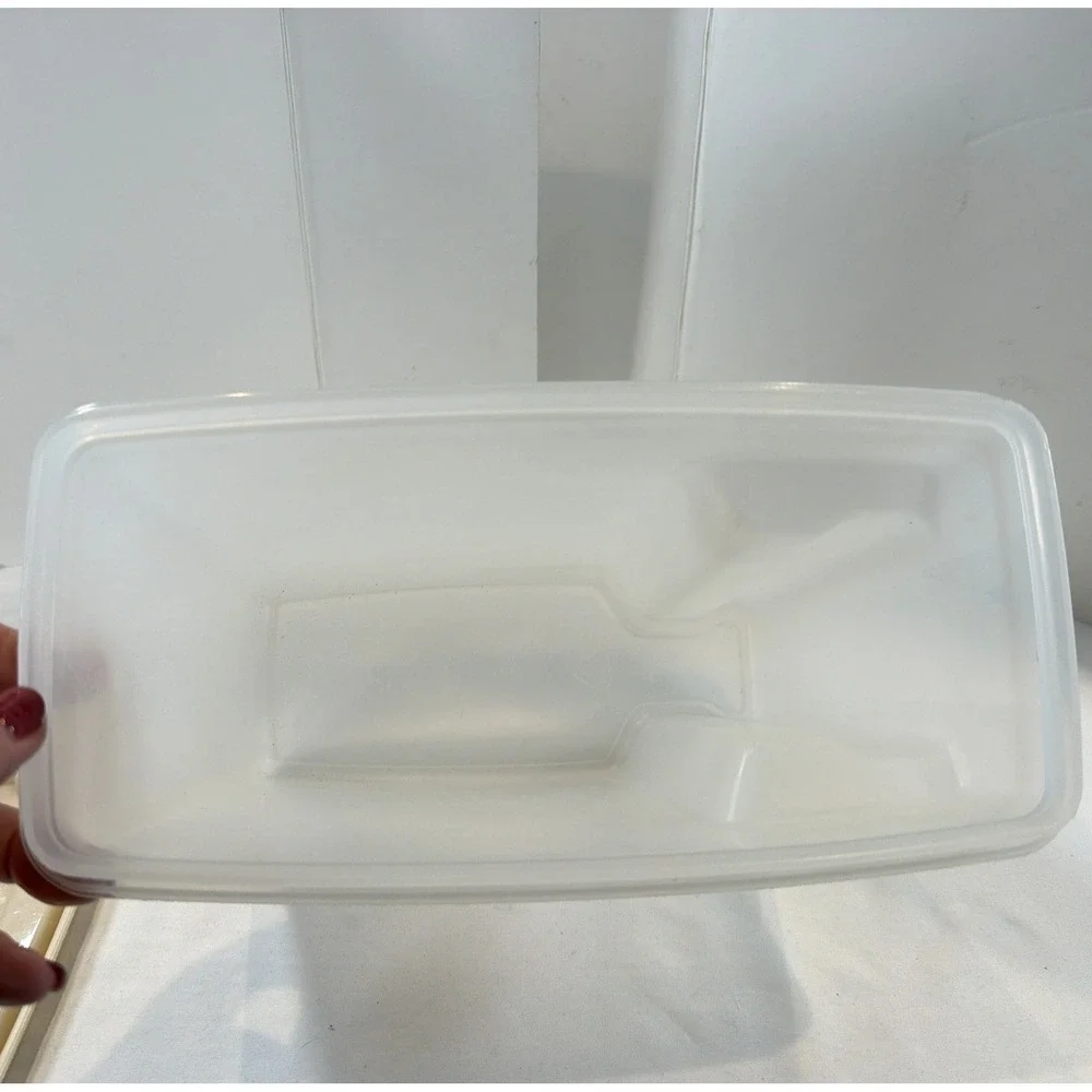 Rubbermaid‎ Servin Saver 1.3 Gallon 5.0 L Cereal Keeper Storage Container Almond